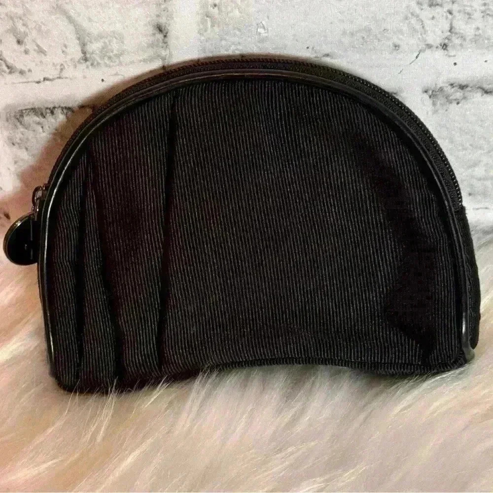 Giorgio Armani perfumes black zipper‎ bag